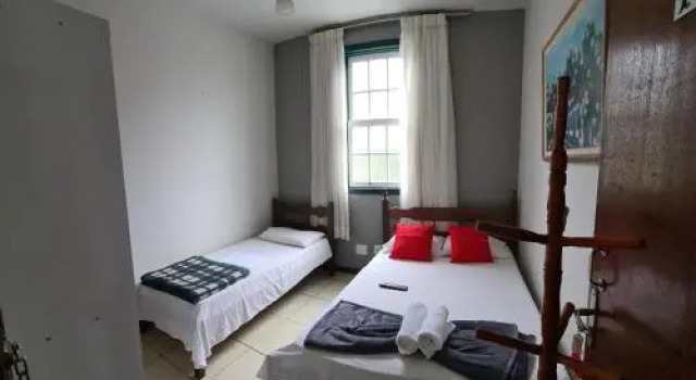 POUSO CENTRO - Pouso dos Viajantes Unidade Centro OuroPreto, Забронировать Отель Ору-Прету Минас-Жерайс, рядом с Padre Faria Fountain