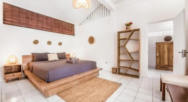 Villa London - Private 4 BDR Villa in Seminyak, Pool & Garden in prime Location, Забронировать Вилла Семиньяк Бадунг
