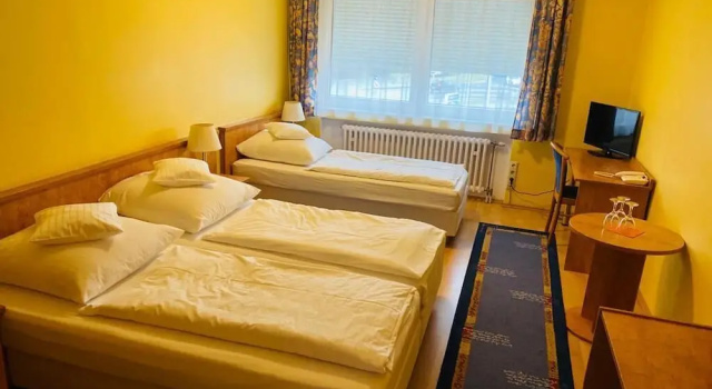 Апартаменты Friends Hotel Kerpen