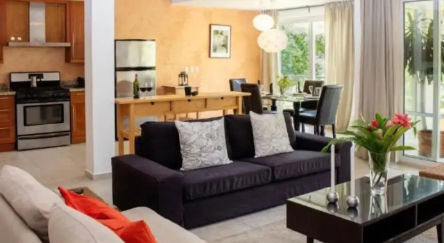 Beachfront Condo Airport transport incl