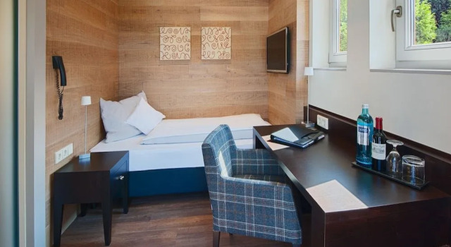 Gut Heckenhof Hotel & Golfresort an der Sieg GmbH & Co. KG, Réserver Hôtel Eitorf Duché de Berg