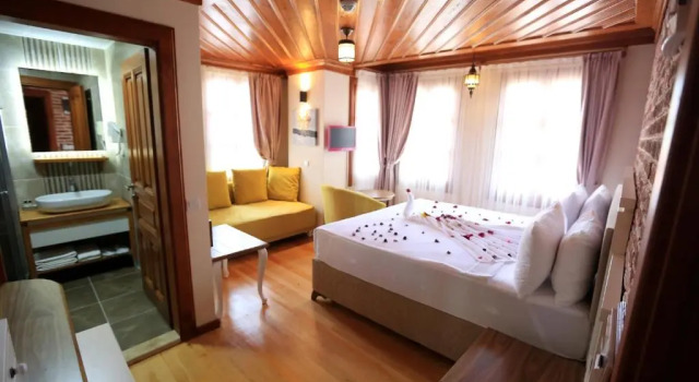 Трёхместный номер Classic Kervan Hotel