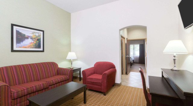Hawthorn Extended Stay by Wyndham Kingsland