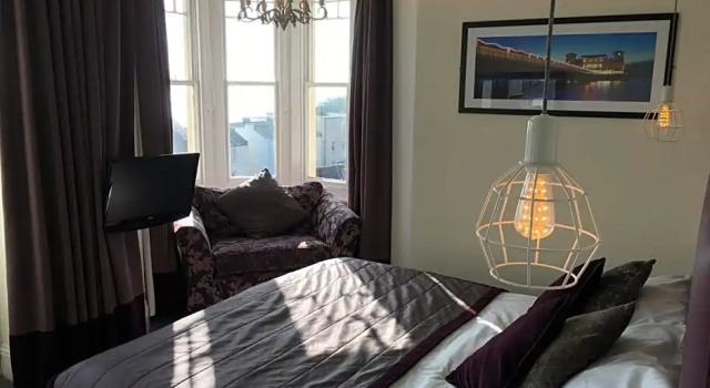 Номер Deluxe Queenswood Hotel