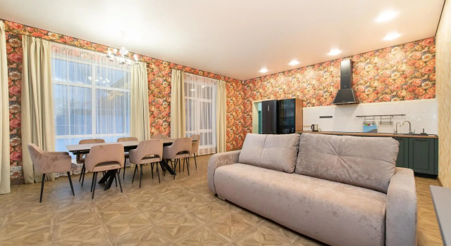 House with mountain and forest views near Lake Bannoe and ski center, Rezervovat Hotel Hotely v Bashkortostan s parkováním, Parkování