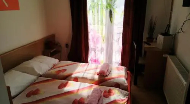 Bed and Breakfast KONOBA JURE