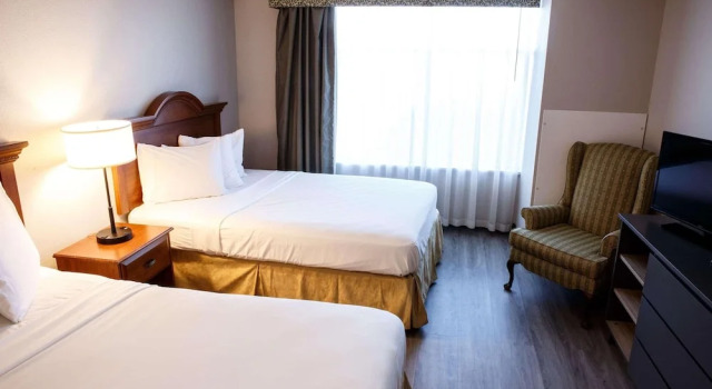 Люкс c 1 комнатой Country Inn & Suites by Radisson, Harrisburg West Mechanicsburg