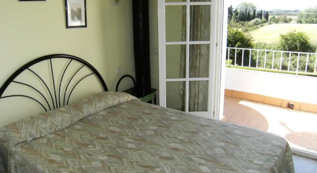 VALL PETITA 131, Забронировать Отель Л'Эстартит Baix Empordà