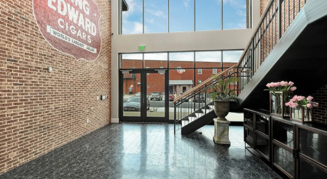 The Flying Fifty Hotel, a Luxury Boutique Hotel, Buchen Sie Boutique Boutique-Hotels in Cullman, Boutique