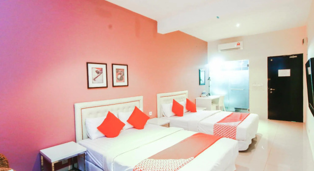 Семейный люкс OYO 777 Epal Hotel