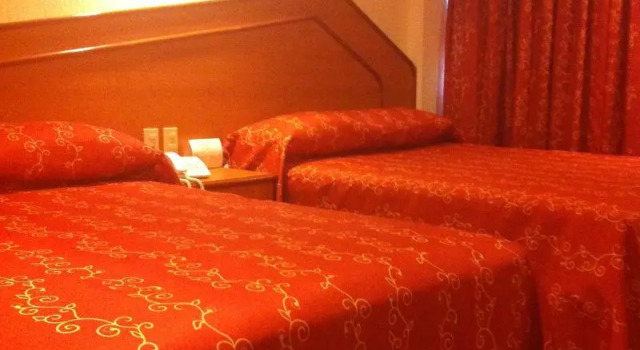 Standard Neljän hengen huone Hotel Premier