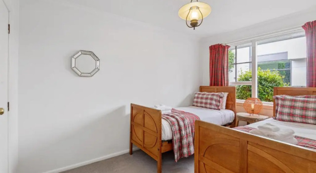 Office Road Residence, Забронировать Отель Отели Крайстчёрч с парковкой, Парковка
