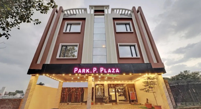 Treebo New Park Premium Plaza, Rezervovat Hotel Rāiwāla Uttarakhand