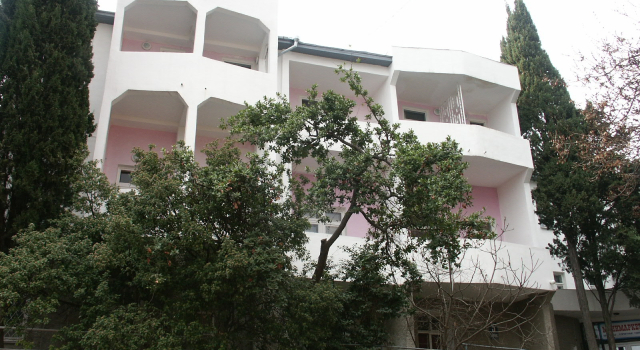 Yaltinskiy City Pansion, Rezervovat Hotel Jalta 