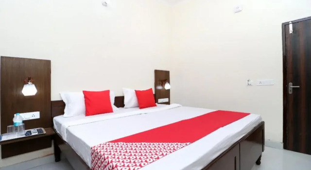 Hotel Sharnam By OYO Rooms