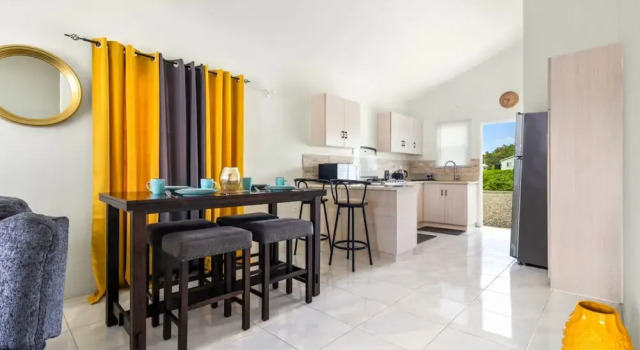 Private Pool Private Chef Discoverybay 24hr Secure, Забронировать Дом для отпуска Коттеджи Трелони, Коттедж