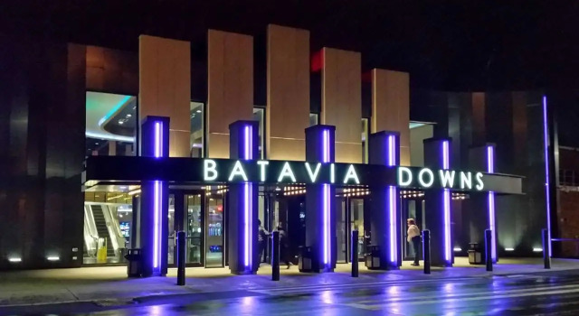 Hotel at Batavia Downs, Buchen Sie Hotel Batavia New York State