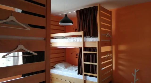 Кровать в общем номере Old Town Hostel Ohrid