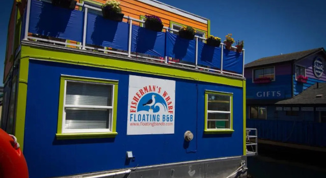 Коттедж с 2 комнатами A Float Home B&B in Fisherman’s Wharf