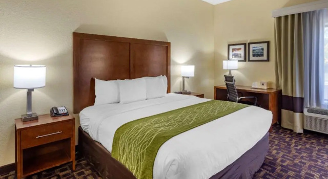 Люкс Comfort Inn & Suites