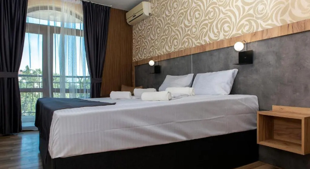 Hotel Toro Negro, Забронировать Отель Отели Золотых Песков 3 звезды, 3*