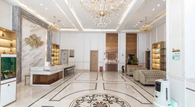 Set International Hotel, Prenota Hotel Hotel a Hubei con parcheggio, Parcheggio
