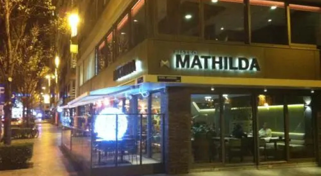 Holidaysuite Mathilda, Забронировать Отель Остенде - центр города Остенде, рядом с Wapenplein Square