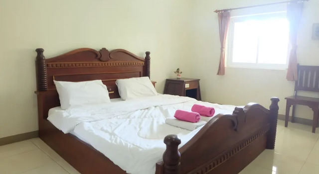 Tan Deaw House