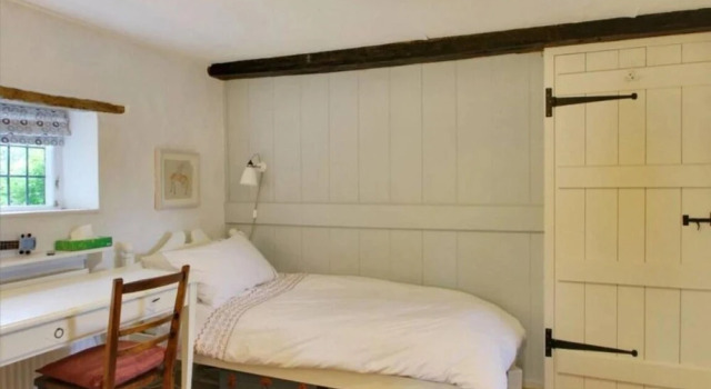 Charming 3 Bedroom Cottage in Kentish Village