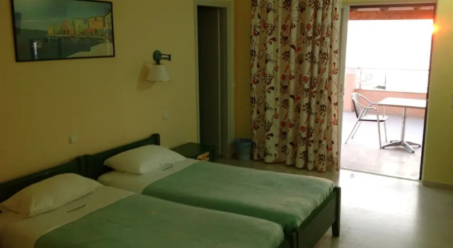 Paramonas Hotel, Забронировать Отель Отели периферии Ионических островов с парковкой, Парковка