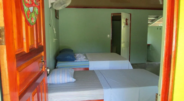 Cabinas Casa Miriam Drake Bay