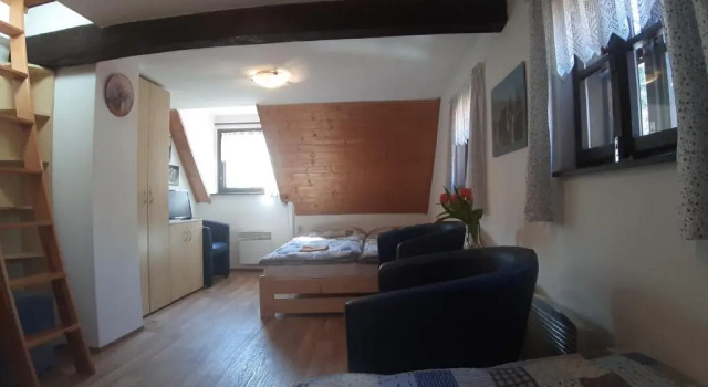Chalupa U Studánky, Reservar Hotel Nachod Hradec Kralove