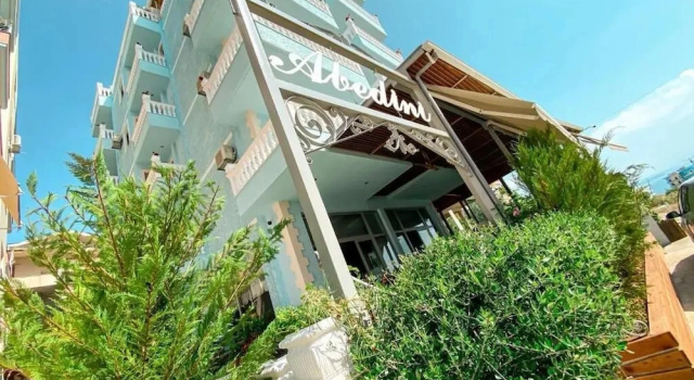 Hotel Abedini, Book Hotel Hoteller i Vlorë County med parkering, Parkering
