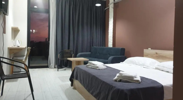 Hotel Perla De Mar, Book Hotel Makhinjauri 