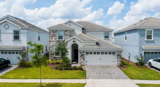 8912 Amazing 6BD Home