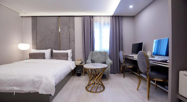 Camera Deluxe Denbasta Signature Hotel