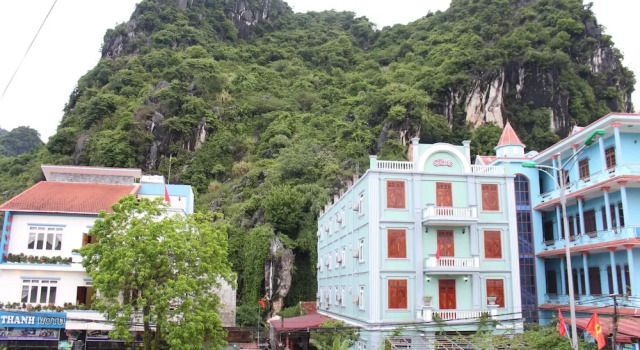 Linh's Homestay, Забронировать Отель Отели Фонгня с завтраком, Завтраки