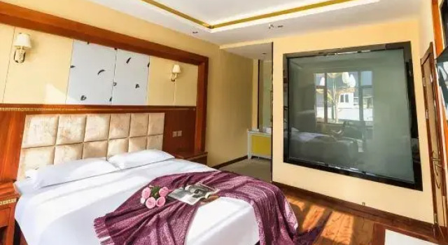 Doppel Suite Nanshan Hotel