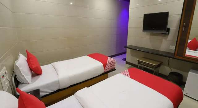 OYO 10697 Hotel Suraj Inn, Boek Hotel Hotels in Gujarat met ontbijt, Ontbijt