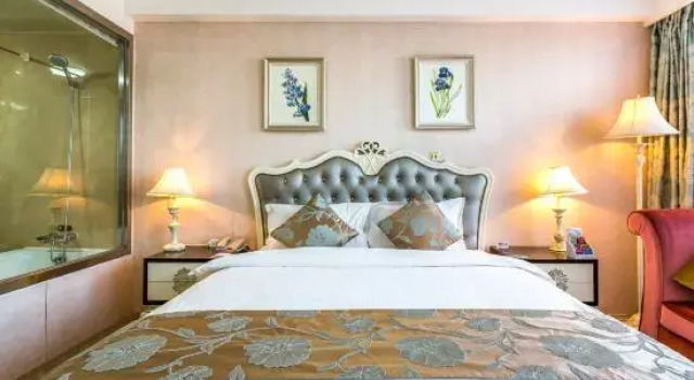Biznes suite T-Longee Hotel