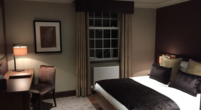 Busby Hotel, Book Hotel Busby Lanarkshire