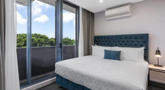 Люкс Meriton Suites Waterloo
