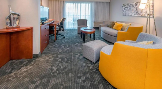 Люкс Courtyard by Marriott Montgomery Prattville