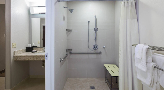 Двухместный номер Standard с видом на улицу Courtyard by Marriott New Orleans Downtown Near the French Quarter