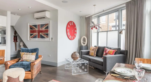 Classic Hammersmith Home by Ravenscourt Park, Забронировать Отель Отели Лондона с парковкой, рядом с The William Morris Society, Парковка