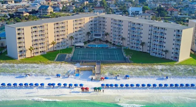 Gulf Shore Condo #307 - 2 Br condo by RedAwning, Book Lejlighed Destin Emerald Coast