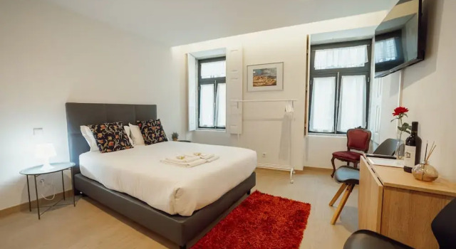 Carmo Residence Porto - S Helena by Vacationy, Забронировать Апартаменты/квартира Порту Регион Порту, рядом с Lapa Metro Station