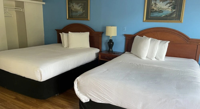 Четырёхместный номер Standard Ephrata Inn Motel