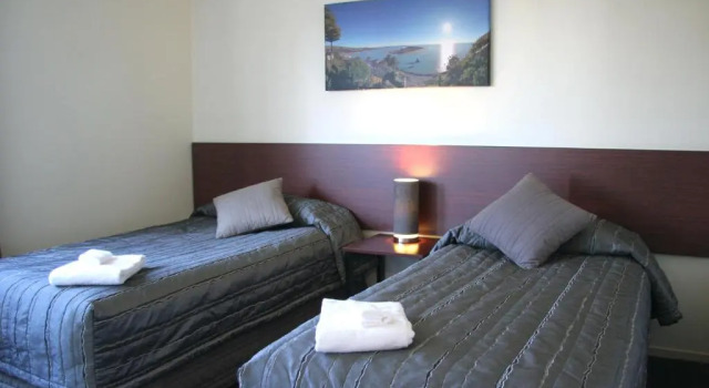 Семейные апартаменты с 2 комнатами Sherborne Motor Lodge