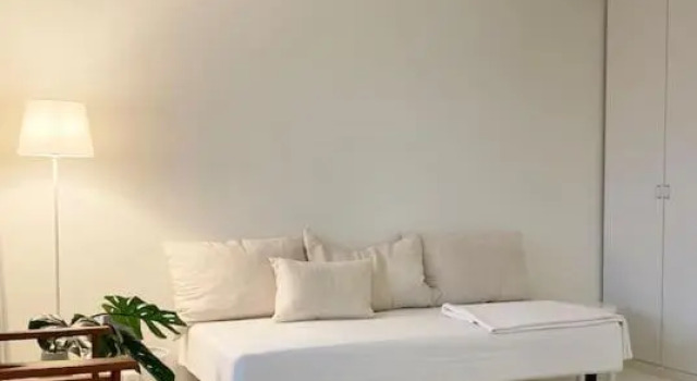 Bright studio with great location. Huge glazed balcony., 预订 酒店 埃斯波 Peuramaa Ski